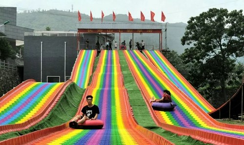 上海彩虹滑草